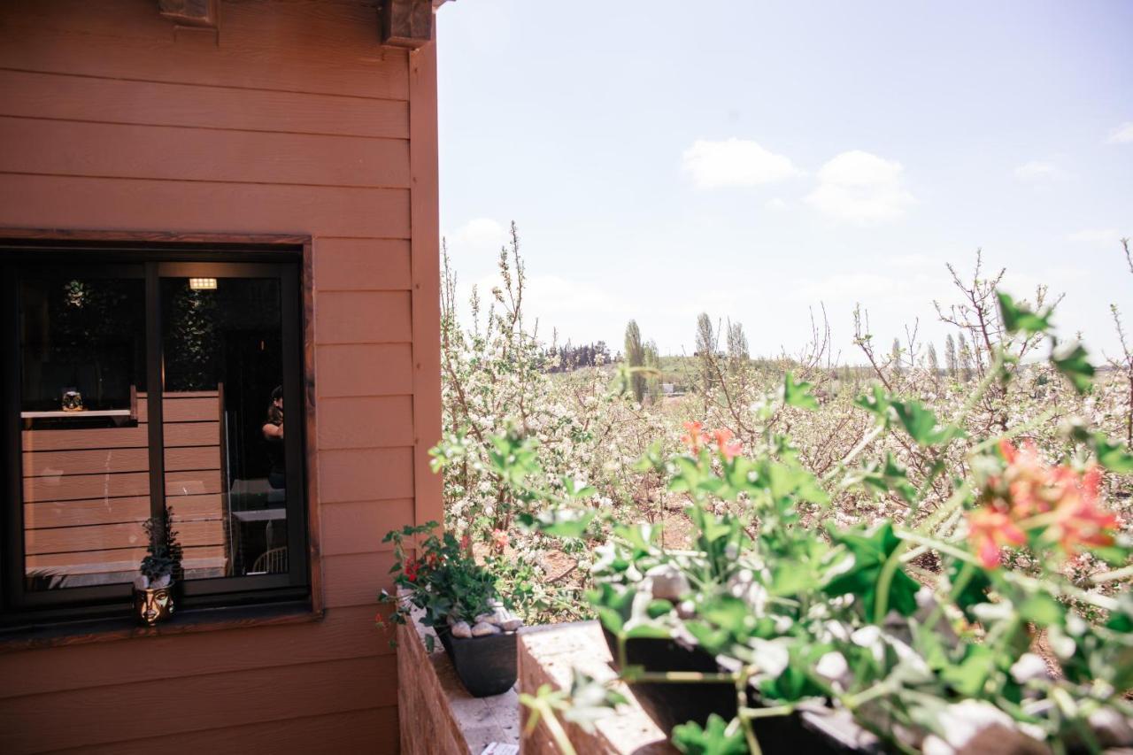 Grand Golan Cabins Buq'ata Exterior foto